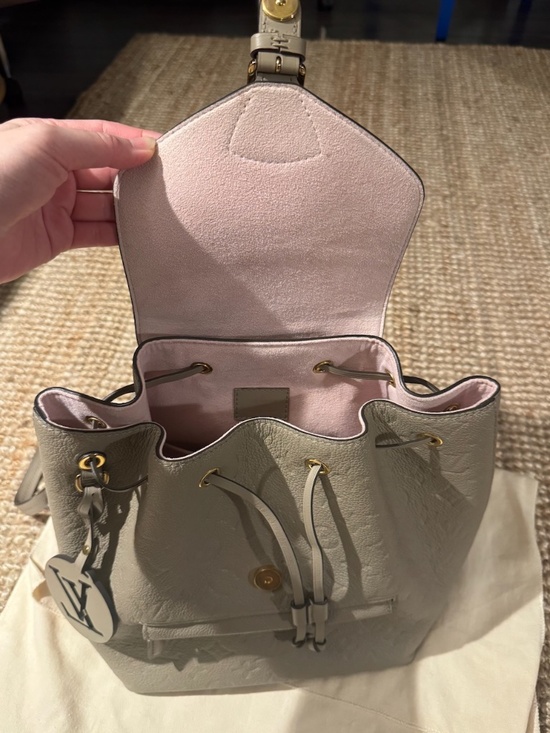 Louis Vuitton Montsouris NM Backpack Tourterelle main image 6